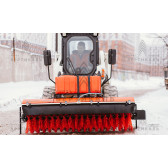 ТК000593574 Щетка дорожная коммунальная Impulse SP1800M + система орошения 100 литров (с насосом)